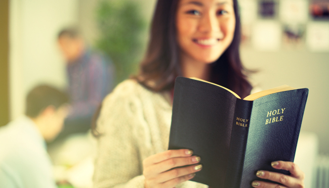 young-teen-and-bible.2